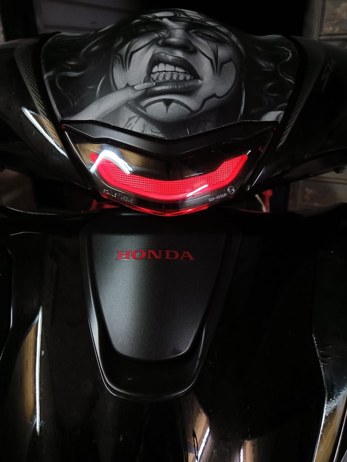 Kit RGB Per Faretto Honda Sh 125/150/350 | dal 2020 al 2024 (descrizione)